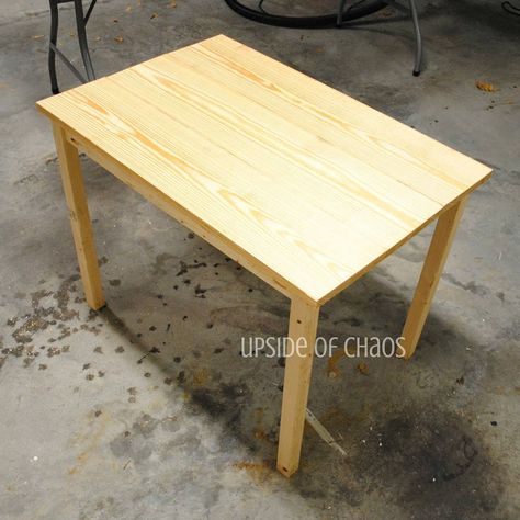 How To Make A Wood Table, How To Build A Table Easy, Small Table Diy Wood, Build A Table Diy Simple, Diy Small Table Easy, Diy Small Rectangle Kitchen Table, Diy Square Table, Diy Table Legs Wood, Diy Small Kitchen Table