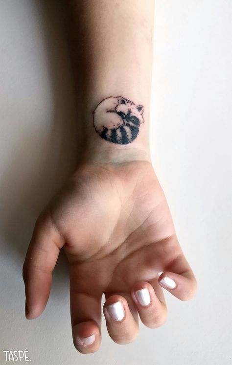 Small Raccoon Tattoo Simple, Racoon Tattoo Simple, Raccoon Tattoos, Racoon Tattoo, Fist Tattoo, Raccoon Tattoo, Minimalist Tattoo Meaning, Tato Minimal, Small Matching Tattoos