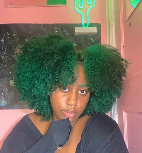 Green Hair Black Women Natural, Emerald Hair Black Women, Emerald Green Hair Black Women, Dark Green Hair Black Women, Green Natural Hair Black Women, Green Dye Hair, Green 4c Hair, Green Wigs Black Women, Green Hair Black Women