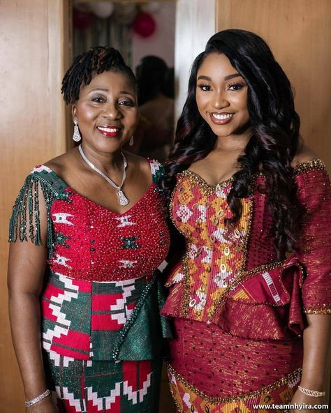 Beautiful Bride and Mom😍 #evra2020 God bless your union @nalacid❤️@pqay Xoxo The wedding prefect Event Planning and Coordination -… Bride And Mom, Fashion Work Outfit, Kente Dress, Traditional African Clothing, Traditional Wedding Attire, African Skirts, Kente Styles, Women Lace Dress, African Fashion Traditional