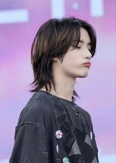 Beomgyu Weverse, Asian Man, Happy Hair, Icons Kpop, Haircuts For Long Hair, Hair Reference, Cut My Hair, Boy Hairstyles, Boyfriend Pictures