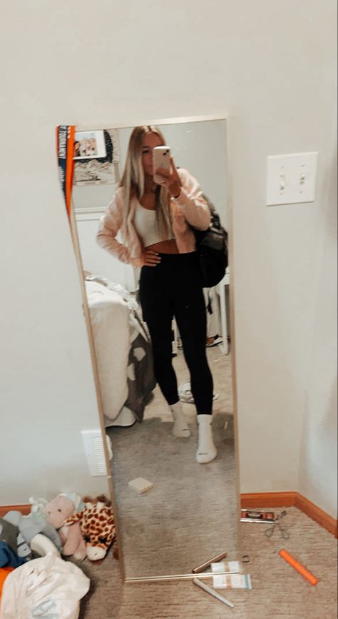 Fit Check Aesthetic Mirror, Fit Check Aesthetic, Check Aesthetic, Mirror Pictures, Aesthetic Mirror, Baddie Tips, Nike Socks, Mirror Pics, Cute Lazy Outfits