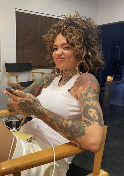 Kehlani Tattoo, Kehlani Wallpaper, Kehlani Parrish, Dressy Casual Outfits, Model Aesthetic, Kehlani, Fav Celebs, Pretty Face, Celebrity Crush