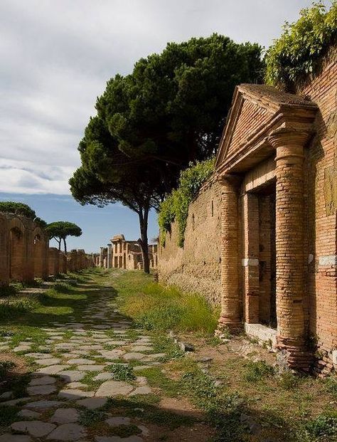 Ruins Of Pompeii, Italy Ostia Italy, Roman Wall, Pax Romana, Visit Rome, Magic Places, Pompeii And Herculaneum, Roman City, Empire Romain, Ancient Architecture