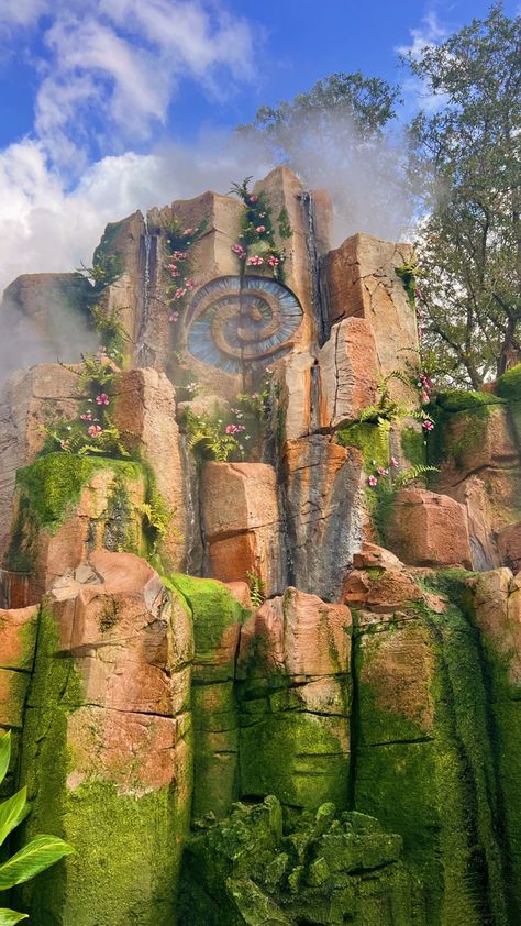 #disney #disneyland #disneyworld #epcot Disney Vision Board, Walt Disney World Wallpaper, Disney Parks Aesthetic, Disney World Wallpaper, Disneyworld 2024, Disneyworld Aesthetic, Art Of Animation Disney World, Disneyworld Epcot, Disney World Aesthetic