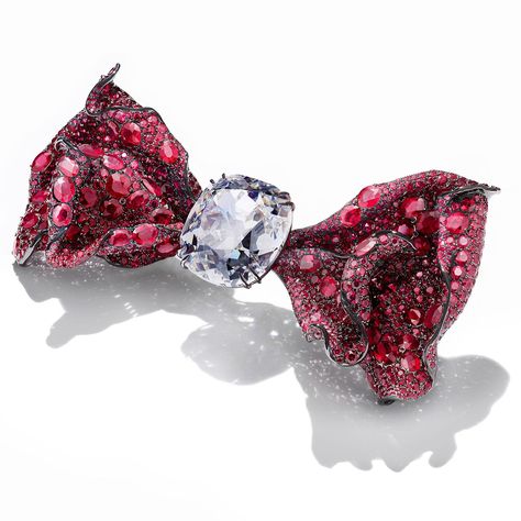 Cindy Chao, Red Brooch, Diamond Bows, Bow Brooch, Bow Jewelry, Red Jewelry, Jewelry For Her, Precious Gems, High Jewelry