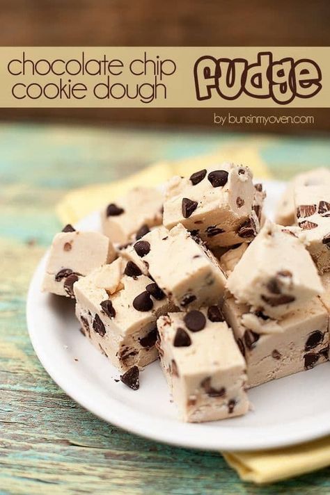 This fudge is a cookie dough lover's dream! Be sure to cut the pieces small as they are intensely sweet and rich! #chocolatechipcookiedoughfudge #fudge Cookie Dough Fudge Recipe, Chocolate Chip Cookie Dough Fudge, Cookie Dough Fudge, Fudge Cookies, Chocolate Chip Cookie Dough, Yummy Sweets, Fudge Recipes, Chocolate Chip Cookie, How Sweet Eats