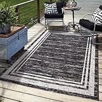 Modern Outdoor Rugs, Home Design Modern, Balcony Kitchen, Garden Beach, Patio Rug, Patio Storage, Patio Balcony, Outdoor Rugs Patio, Indoor Decoration