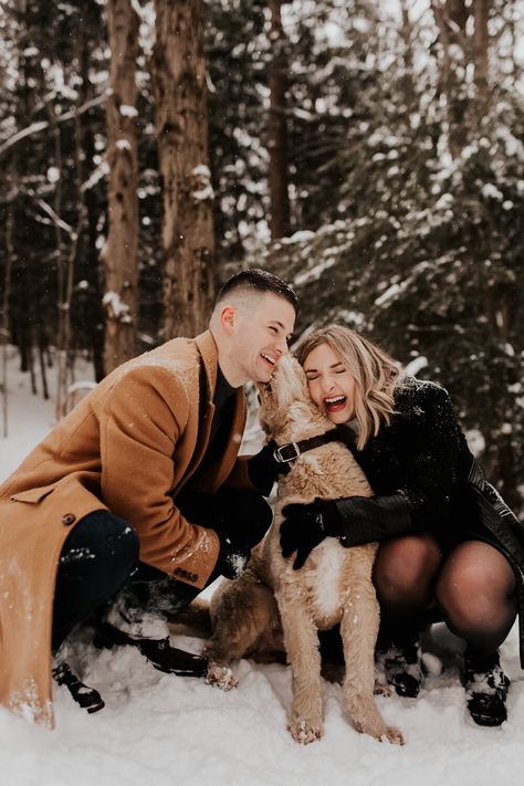 Winter Photos With Dogs, Winter Engagement Photos With Dog, Couple Photoshoot With Dog, Winter Engagement Photos Snow, Colorado Photoshoot, Photoshoot With Dog, Winter Couple Pictures, Couple Photography Winter, Winter Family Pictures