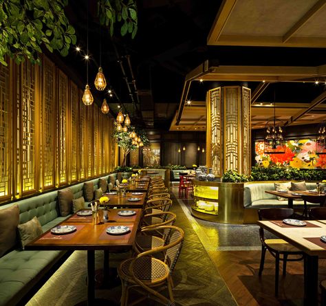 Chinese Bar Design, Chinese Restaurant Interior Design, Chinese Restaurant Interior, Chinese Restaurant Design, Modern Chinese Restaurant, Chinese Bar, Japanese Restaurant Interior, Bistro Design, Modern Restaurant Design