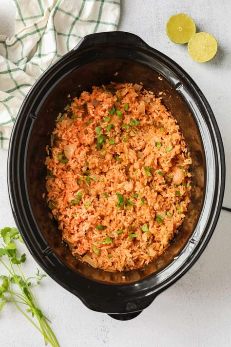 Crockpot Mexican Rice Mexican Rice Crockpot, Slow Cooker Mexican Rice, Rice Cooker Mexican Rice, Rice In Crockpot, Mexican Rice Casserole, Easy Crockpot Recipes Healthy, Slow Cooker Mexican, Mexican Rice Recipes, Air Fried Food