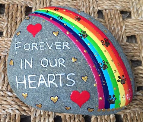 Inspirational Rocks, Forever In Our Hearts, Rock Painting Ideas, Rock And Pebbles, Painted Rocks Craft, Painted Rocks Diy, Art Rock, Rock Painting Ideas Easy, Rock Painting Patterns