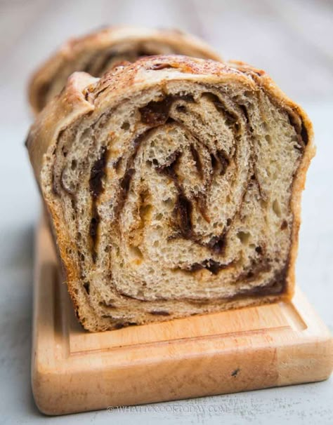 Learn how to make this absolutely delicious and easy no-knead sourdough cinnamon raisin swirl bread baked in a loaf pan. It's perfect for sourdough bakers of any level. There's nothing quite like the aroma of Sourdough Cinnamon Raisin Bread Recipes, Sourdough Cinnamon Raisin Bread Clever Carrot, Sourdough Discard Cinnamon Raisin Bagels, Discard Cinnamon Raisin Bread, Live So Blessed Sourdough Cinnamon Rolls, Cinnamon Raisin Sourdough Sandwich Bread, Sour Dough Artisan Bread Recipe, Sourdough Discard Raisin Bread, Sourdough No Knead Bread