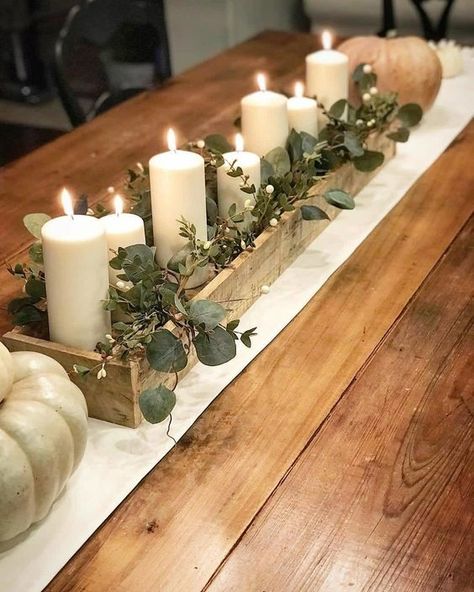 Easy Thanksgiving Table Decor, Wood Box Centerpiece, Table Centerpieces For Home, Thanksgiving Table Decor, Fall Table Centerpieces, Dining Room Table Decor, Fall Thanksgiving Decor, Thanksgiving Centerpieces, בר מצווה