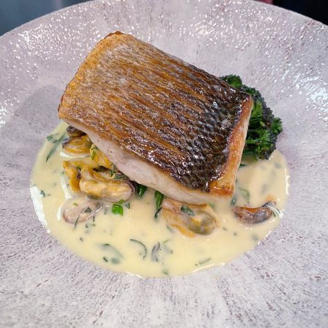 Sea Bass Fine Dining, Tarragon Butter, Fine Dining Plating, Sprouting Broccoli, Chef Jobs, Main Food, Garlic Cream Sauce, New Potatoes, Cod Recipes