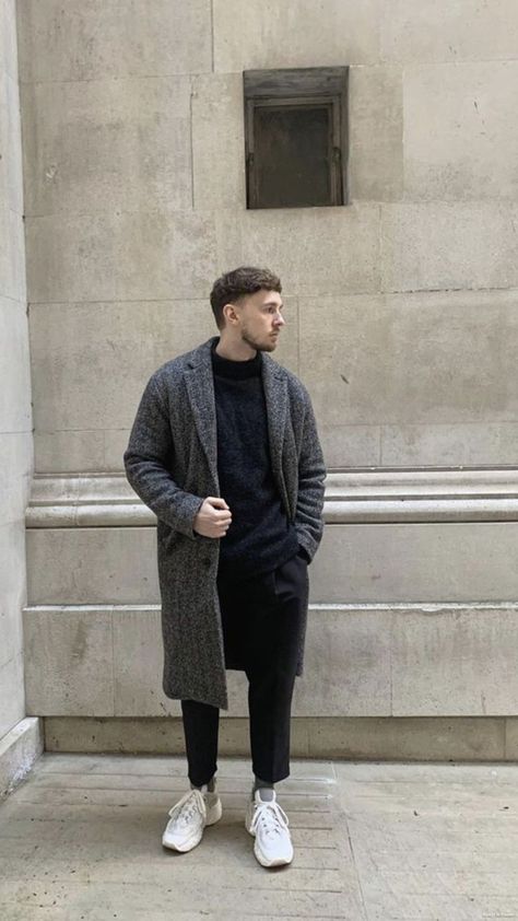 Mens Turtleneck Outfits, Turtleneck Outfit Men, Winter Outfits For Men, Professional Outfit, Turtleneck Outfit, Business Wardrobe, Outfit Quotes, Winter Fashion Trends, Corporate Style