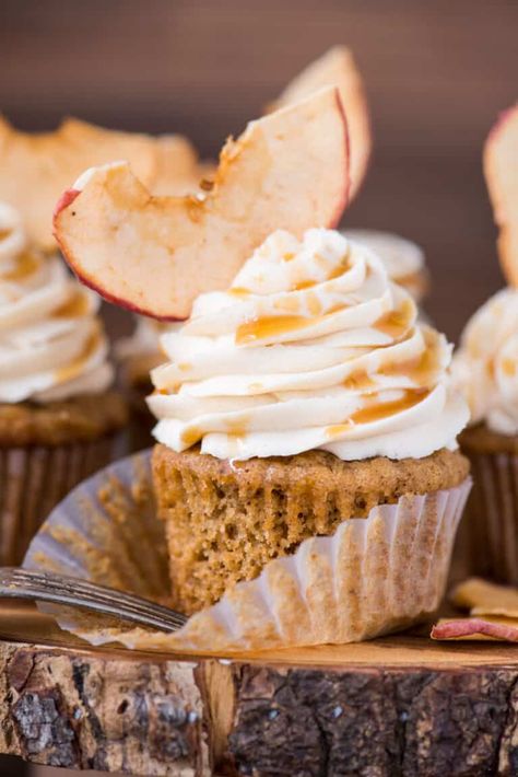 Apple spice cupcakes with salted caramel frosting are a great anytime cupcake, but especially in the fall! These fall applesauce cupcakes feel like a warm hug with applesauce in the batter along with cozy spices like cinnamon, cloves and allspice. #applespicecupcakes #spicecupcakes #fallcupcakes #applesaucecupcakes Applesauce Cupcakes, Dainty Cakes, Cider Caramel, Apple Spice Cupcakes, Apple Cider Caramel, Apple Breakfast Recipes, Sweety Pie, Baking Dessert Recipes, Cake Portions