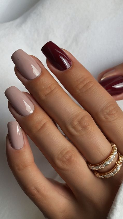 Explore the latest fall nail trends for 2024 with these stunning short almond designs From classic 2022 styles to the chic almond nails of 2023 discover the hottest nail looks of the season Update your nail game with the 2023 OPI almond shade or opt for the 2024 brown square nails Don't miss out on these must-try manicures Trendy Nails Fall 2024 Short, Nail Inspo November 2024, Fall Nail Colors Opi Dip, Glazed Fall Nails, Fall Nail Polish 2024, Nail Colors 2024 Fall, Brown Manicure Ideas, Classy Nails Short Fall, Structured Gel Manicure Designs