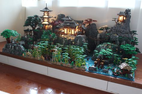 https://flic.kr/p/2hmSf6L | 8.1 Free Lego Instructions, Lego Ninjago City, Lego Jedi, Lego Wallpaper, Free Lego, Big Lego, Bangunan Minecraft, Lego Sculptures, Micro Lego