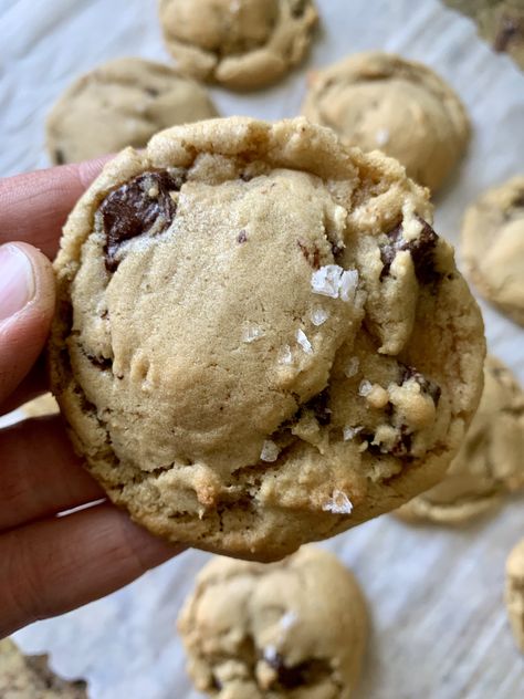 Brown Butter Sourdough Chocolate Chunk Cookies - Amy Bakes Bread Sourdough Cookies, Sourdough Ideas, Christmas Hosting, Discard Recipe, Brown Butter Cookies, Sourdough Starter Discard Recipe, Discard Recipes, Homemade Sourdough Bread, Meal Options