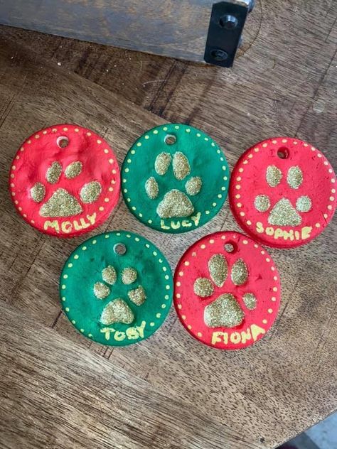 Salt Dough Ornaments Paw Print, Salt Dough Ornaments Dog Paw, Paw Print Salt Dough Ornament, Salt Dough Dog Ornaments, Dog Salt Dough Ornament, Salt Dough Dog Paw Print, Paw Print Ornament Diy, Christmas Salt Dough Ornaments, Dog Ornaments Diy