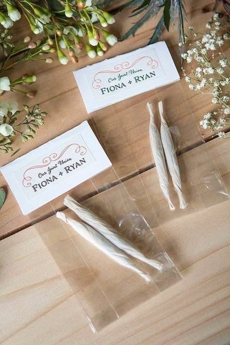 Funny Wedding Favors, Wedding Favors Cheap, בר מצווה, Future Wedding Plans, Diy Wedding Favors, Cute Wedding Ideas, Unique Wedding Favors, Wedding Favors For Guests, Wedding Gift Favors