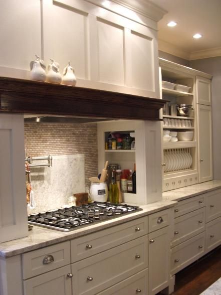 Luxe for Less Kitchen Updates, Pretty Kitchen, Kitchen Hoods, Kitchen Stove, Smart Kitchen, Range Hoods, Kitchen On A Budget, Counter Tops, Kitchen Cabinet Design