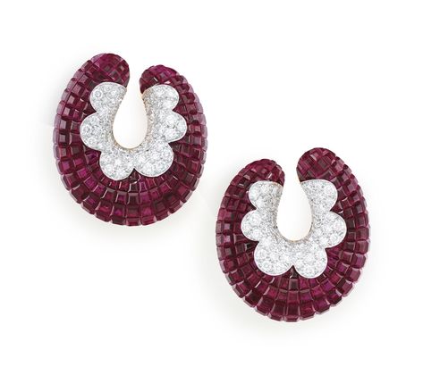 Red Carpet Jewelry, Diamond Tops, Ruby Earrings Studs, Van Cleef And Arpels Jewelry, Van Cleef And Arpels, Red Jewelry, Ruby Earrings, Van Cleef, Van Cleef Arpels