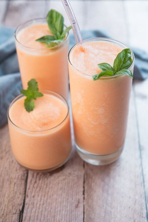 Canalope Smoothie Recipes, Cantaloupe Drink, Veggie Juices, Melon Drink, Cantaloupe Smoothie, Edible Ideas, Cantaloupe Recipes, Melon Smoothie, Slush Recipes