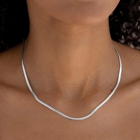 This stunning silver statement necklace boasts a sleek flat snake chain design that adds a touch of modern elegance to any outfit, whether worn alone or layered. The necklace is crafted in sterling silver. Snake chain has a width of 2.9mm Necklace has an adjustable length and can be set between 16” to 18” long Flat Silver Necklace, Silver Aesthetic Rings, Jewelry Silver Necklaces, Outfit Bord, Silver Necklace Aesthetic, Necklace Layering Silver, Silver Chains For Women, Farewell Dance, Aesthetic Silver Jewelry