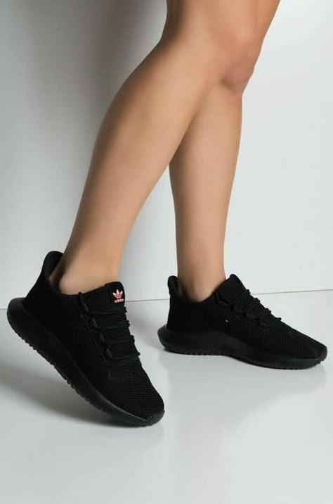 Black Adidas Shoes, Sneaker Outfits, Sneaker Trend, Mode Tips, Adidas Shoes Women, Adidas Zx, Adidas Sneaker, Adidas Tubular, Sneakers Outfit