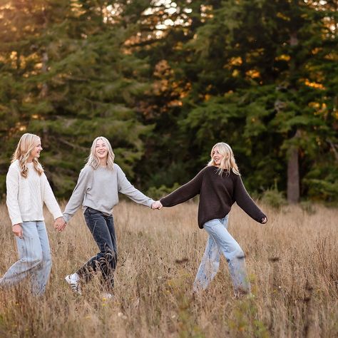 Sharing joy and laughter among friends. I had so much fun capturing the candid moments and fun poses of these three beauties. A fun best friends session let their personalities shine through. Individual Photography Poses, Three Sister Poses For Pictures, Three Sibling Poses, 3 Brothers 1 Sister Pictures, Sibling Photoshoot Poses, Sibling Photo Poses, Poses For Friends Group, Poses For Three Friends, Sibling Picture Ideas