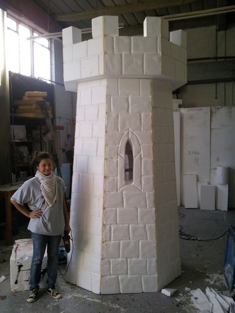 Kingdom Rock Vbs, Castle Turret, Kingdom Vbs, Halloween Castle, Styrofoam Art, Foam Props, Foam Carving, Kids Castle, Vbs Themes