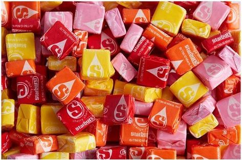 What Starburst Flavor Are You? Starburst Recipe, Jolly Rancher Flavors, Candy People, Starburst Candy, Individually Wrapped Candy, Fruit Chews, Chewy Candy, Cupcake Bouquet, Bulk Candy