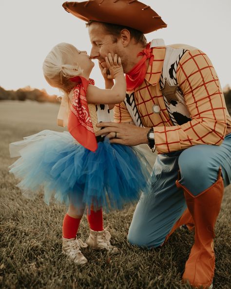 Now that it’s October I’ll be sharing our past family costumes for all the family costume ideas and can’t wait to show you our photos from this year from @the.sandy.lens 😍 Here is a throwback to Toy Story 4 costumes when thatcher was only 2 months old 🥲 #toystory #halloweencostume #halloweencostumes #halloweencostumeideas #familycostumes family costume ideas, Halloween family costume ideas, Toy story family costumes Wheres Waldo Family Costumes, Toy Story Family Costumes, Family Costume Ideas, 2 Months Old, Halloween Family, Costume Inspo, Family Costumes, Family Halloween Costumes, Ideas Halloween