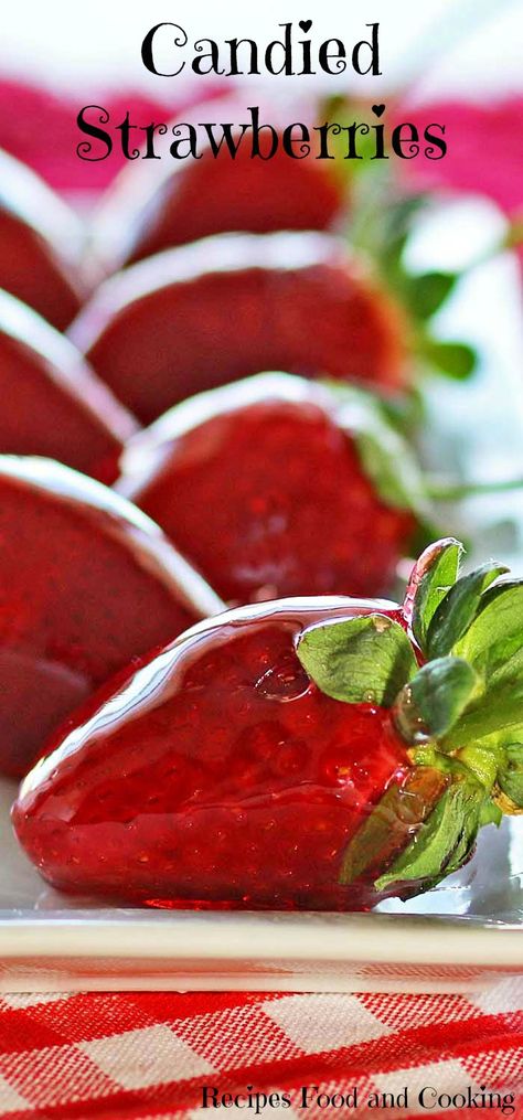 Candied Strawberries Beautiful fresh strawberries dipped in a candy coating. Candied Strawberries Recipe, Candied Strawberries, Fruit Kabob, Lchf Recipes, Strawberry Dip, Homemade Candies, Fresh Strawberries, Strawberry Recipes, Candy Apples