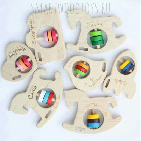 Personalized wooden teethers. Made of maple wood and left natural without oil. Personalized for the clients who choose colors, texts and holding clips. Wood Kids Toys, Wooden Toys Diy, Wooden Toy Cars, Wooden Desk Organizer, Wooden Toys For Toddlers, Wooden Toys Plans, Wooden Teether, Wooden Wheel, Unique Toys