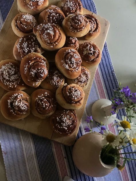 Scandi Lifestyle Aesthetic, Swedish Fika Aesthetic, Swedish Breakfast Aesthetic, Sweden Aesthetic, Hygge Life, Bakers Gonna Bake, Swedish Recipes, Diy Baking, Intuitive Eating