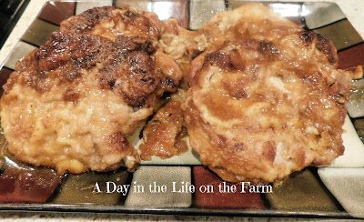 A Day in the Life on the Farm: Mom Klik's Breaded Pork Chops #BakingBloggers Coconut Oil Chocolate Chip Cookies, Baked Boneless Pork Chops, Healthy Pork Chops, Healthy Pork Chop Recipes, Oven Pork Chops, Brown Sugar Pork Chops, Keto Pork Chops, Baked Pork Chops Oven, Bbq Pork Chops