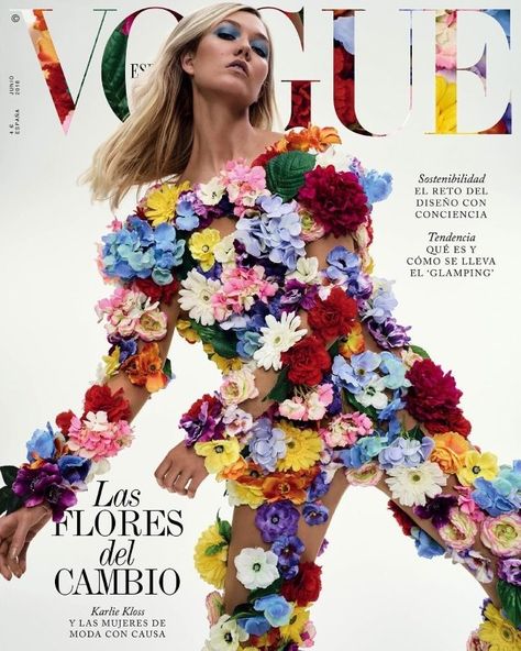 Karlie Kloss’ 40th Vogue Cover for Vogue Spain’s June Issue Is Either Weird or Wonderful Emma Summerton, Vogue Portugal, Vogue Vintage, Vogue Magazine Covers, Magazine Vogue, Vogue China, Fashion Magazine Cover, Vogue Spain, Fashion Cover