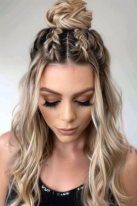 These 16 Pool Hairstyles Will Make A Serious Splash This Summer Pool Party Hair Ideas, Pool Party Hair, Trendy Curls, Pool Party Hairstyles, Double French Braids, Casual Braids, French Braid Ponytail, Single Braid, Vacation Photo