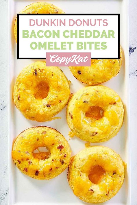 Dunkin Donuts Omelet Bites is a delicious breakfast of donut-shaped baked eggs with bacon and cheddar cheese. Get the easy copycat recipe and find out how to make the best omelet bites to start your day in a tasty way. Enjoy this tasty baked breakfast omelet anytime you have a craving. Omelet Bites, Donut Pan Recipe, Dunkin Donuts Recipe, Recipes Aesthetic, Eggs With Bacon, Breakfast Omelet, Donut Baking Pan, Mini Donuts Maker, Breakfast Donuts