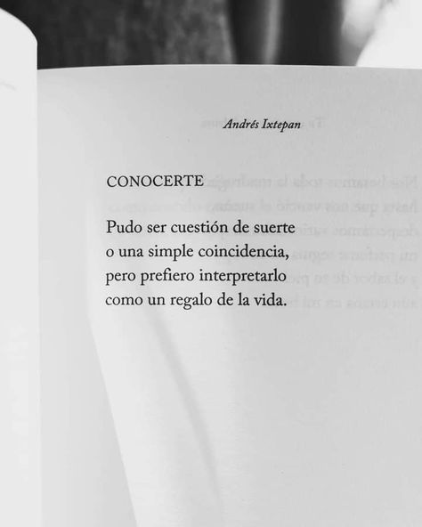 Nizar Qabbani Quotes, Frases Love, Favorite Book Quotes, Love Phrases, Love Text, Spanish Quotes, In Spanish, Love Words, Romantic Quotes