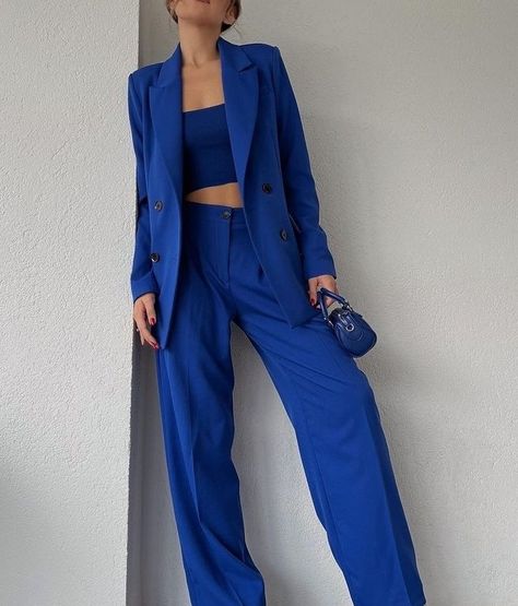 Style inspo London crepe N3000 per yard Length is by 60 See previous post for fabric details Blue Outfit Monochrome, Electric Blue Suit Woman, Semi Formal Blue Outfit, Gala Outfits For Women Pants, Royal Blue Formal Outfit, Royal Blue Suit Women Outfits, Blue Suit For Women Classy, Electric Blue Outfit Color Combos, Royal Blue Suit Women