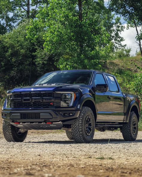 The 2023 #Ford F-150 Raptor R arrives with a supercharged 5.2-liter V-8 that makes 700 hp and 640 pound-feet of torque! Along with a restored roar, every Raptor R has 37-inch tires and subtle visual cues that differentiate it from the V-6 version. The 2023 F-150 Raptor R starts at $109,145, with orders open now and production starting this fall. Thoughts? #Stage3Motorsports #S3M #Ford #F150 #fordperformance #fordsofinstagram #fiftynation #builtfordtough #fordraptor Raptor R, Aesthetic Car Accessories, New Car Wallpaper, Tokyo Drift Cars, Hd Photography, Ford F 150 Raptor, Ford F150 Raptor, Ford Ranger Raptor, Rolls Royce Wraith