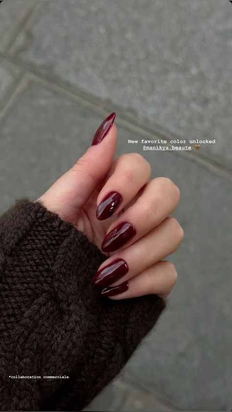 Cherry Mocha, Ombre Chrome Nails, Red Gel Nails, Wine Nails, Simple Fall Nails, Vintage Nails, Cherry Nails, Subtle Nails, Nail Art Ideas