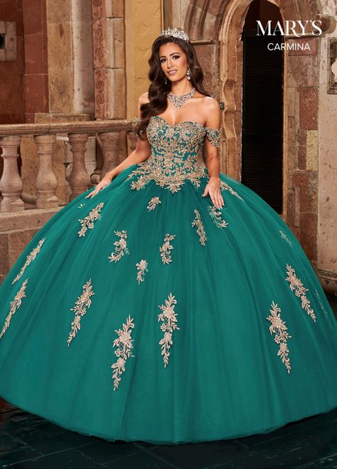 2025 Green, Emerald Green Quinceanera Dresses, Quinceanera Theme, Green Quinceanera, Green Quinceanera Dresses, Quinceanera Themes Dresses, Quinceanera Crown, Quinceñera Dresses, Mary's Bridal