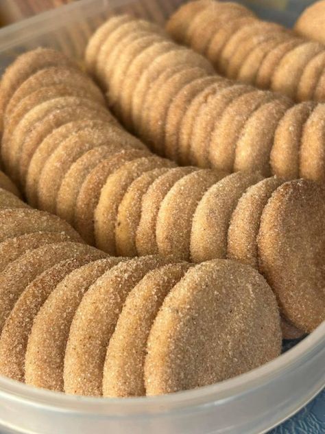 Biscochitos - Easy DIY Recipes Biscochos Recipe, Easy Biscochitos Recipe, Biscocho Recipe, Biscochitos Recipe, Crowd Meals, Mexican Cookies, Mexican Desserts, Dessert Snacks, Sweet White Wine