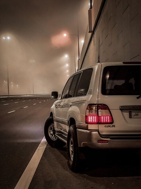 #Foggy #Weather #toyota #GXR #2007 #Doha #Qatar #جي_اكس_ار Land Cruiser Toyota, Cool Car Backgrounds, Toyota Cruiser, High Car, Toyota Land Cruiser 100, Civic Car, Gtr Car, Ford Trucks F150, Foggy Weather