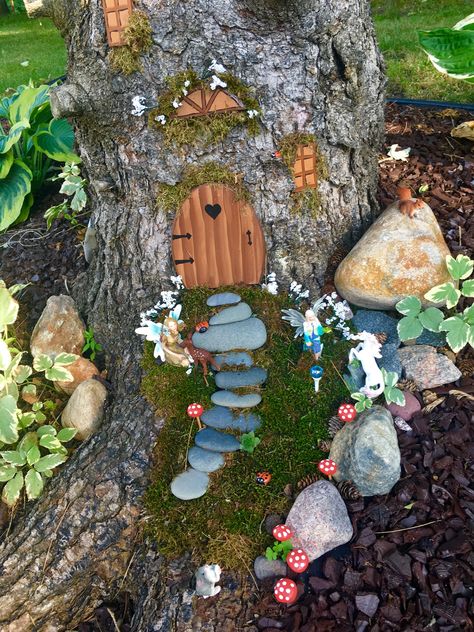 Fairy Tree Ideas, Ideas Para Decorar Jardines, Kids Fairy Garden, Fairy Garden Pots, Fairy Tree Houses, Fairy Garden Furniture, Fairy Garden Designs, Fairy Garden Crafts, Budget Kitchen